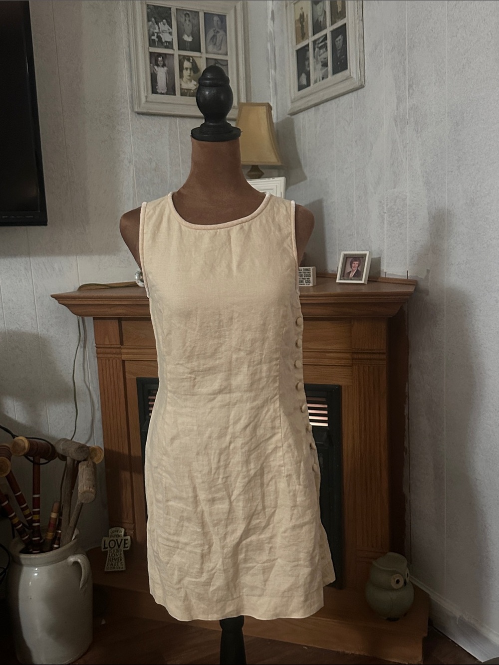 LAURA ASHLEY 100% Linen Ivory Sheath side button sleeveless US 4 Cottagecore